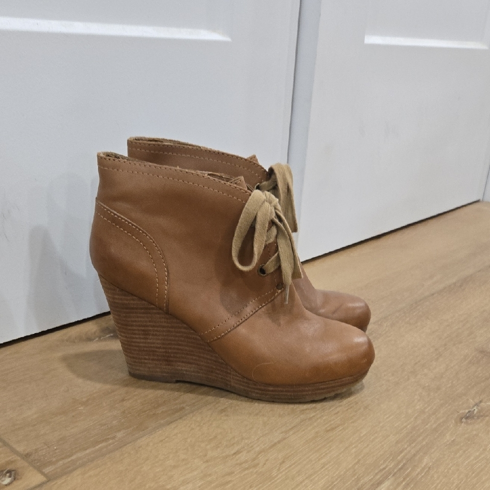 Lucky Brand Tan Leather Wedge Ankle Boots